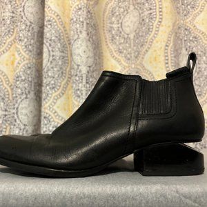 Alexander Wang Kori Black Leather Ankle Booties w/Gunmetal Heel, Size 38 (US 8)